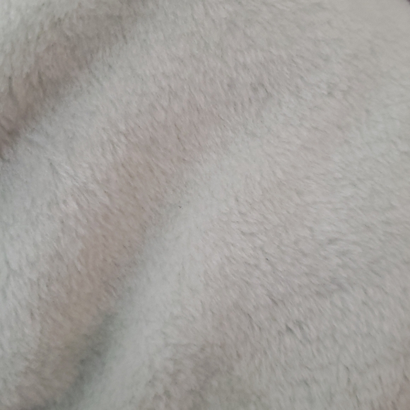 White Fleece Available Only. - Picture 3 of 6